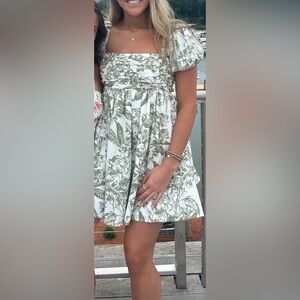 Abercrombie Emerson Poplin Puff Sleeve Mini Dress | Green&White | Size: M